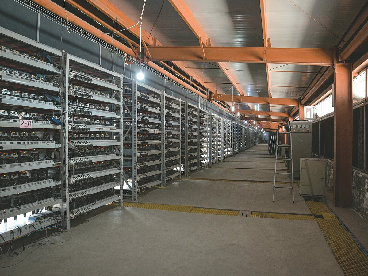 Deep mining equipment aisle reference image for AC10